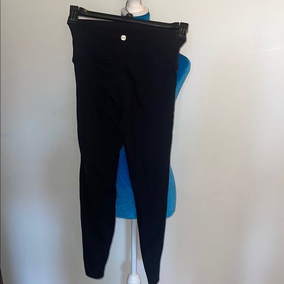 Balance Collection Black Crossover Leggings - Picture 3 of 5